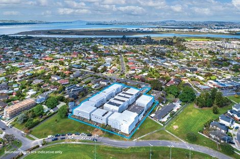 Photo of property in 170 Te Atatu Road, Te Atatu South, Auckland, 0610