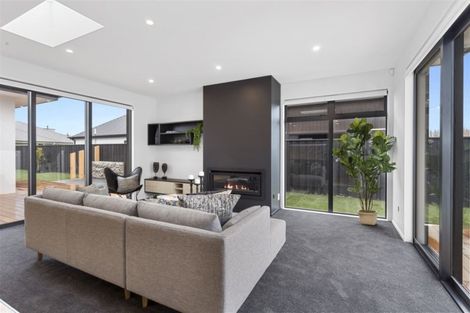 Photo of property in 2 Glenturret Drive, Casebrook, Christchurch, 8051