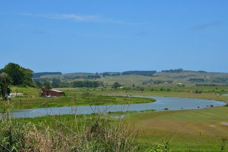 Photo of property in 35 Kowhai Street, Helensville, 0800