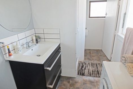 Photo of property in 86 Seabury Avenue, Foxton Beach, Foxton, 4815