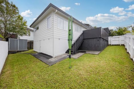 Photo of property in 55 Triangle Road, Massey, Auckland, 0614
