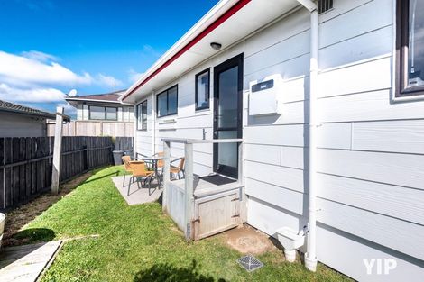Photo of property in 37 Sunhaven Drive, Newlands, Wellington, 6037