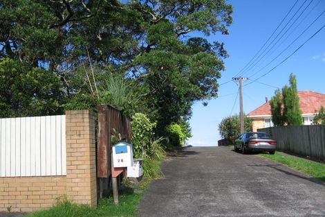 Photo of property in 1/26 Howard Road, Northcote, Auckland, 0627