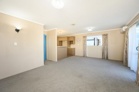 Photo of property in 44 Kaimanawa Street, Kelvin Grove, Palmerston North, 4414