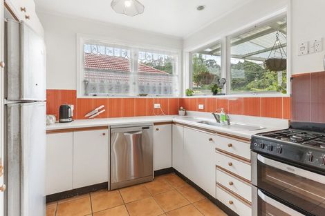 Photo of property in 28 Lowtherhurst Road, Massey, Auckland, 0614