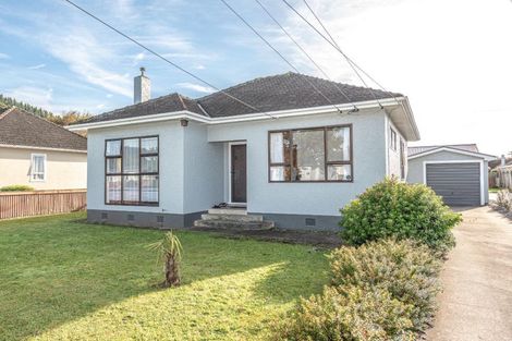 Photo of property in 28 Roberts Avenue, Aramoho, Whanganui, 4500