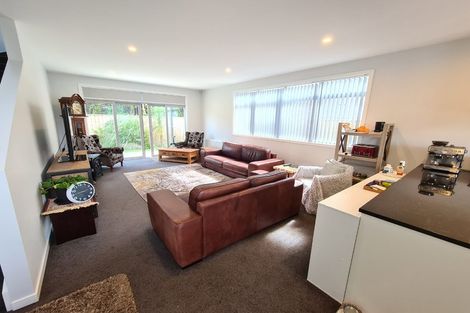 Photo of property in 4 Glide Lane, Whitby, Porirua, 5024