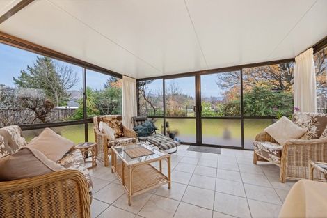 Photo of property in 10 Westmoreland Place, Cromwell, 9310