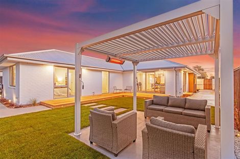 Photo of property in 85 Leistrella Road, Hoon Hay, Christchurch, 8025