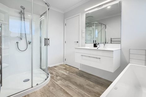 Photo of property in 79 Hinemoa Street, Levin, 5510