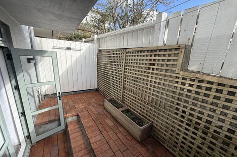 Photo of property in 7/28 Majoribanks Street, Mount Victoria, Wellington, 6011