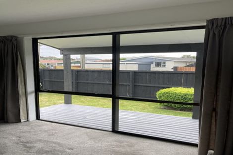 Photo of property in 25 Sandra Street, South New Brighton, Christchurch, 8062