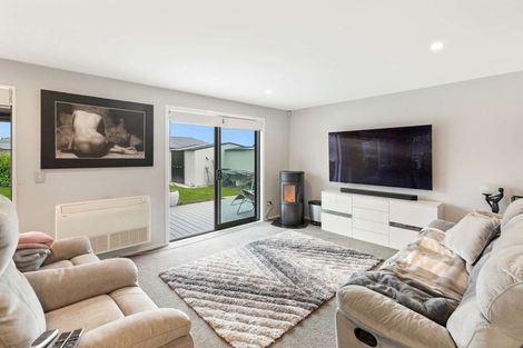 Photo of property in 5 Denton Street, Amberley, 7410