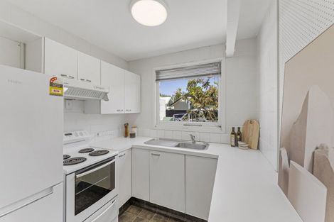 Photo of property in 9/24 Shrewsbury Street, Merivale, Christchurch, 8014