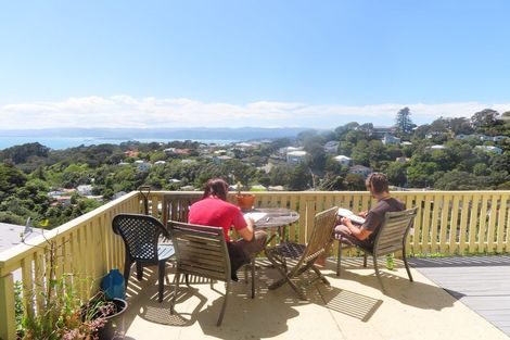 Photo of property in 6 Thorby Street, Northland, Wellington, 6012