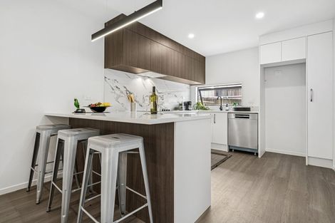 Photo of property in 14 Freyberg Place, Howick, Auckland, 2014