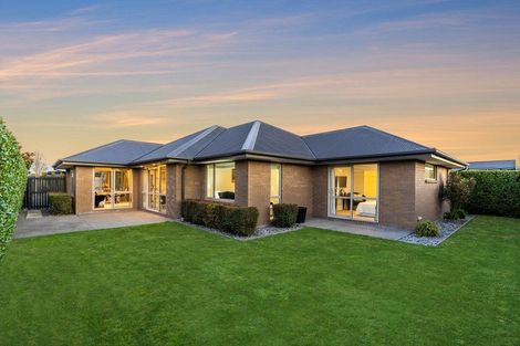 Photo of property in 6 Belgrave Close, Halswell, Christchurch, 8025