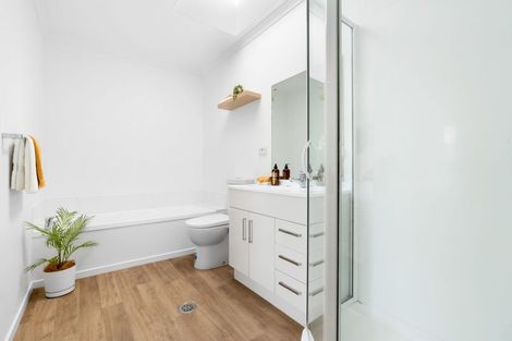 Photo of property in 3/4 Charlenne Close, Ranui, Auckland, 0612