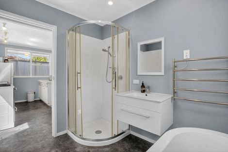 Photo of property in 11 Kendale Drive, Leigh, 0985