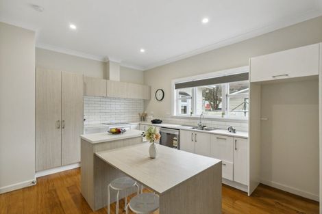 Photo of property in 62 Beauchamp Street, Tawa, Wellington, 5028