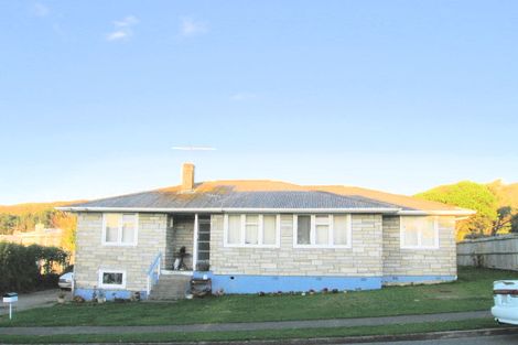 Photo of property in 120 Bedford Street, Cannons Creek, Porirua, 5024