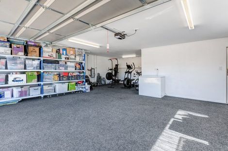 Photo of property in 11 Azure Grove, Unsworth Heights, Auckland, 0632