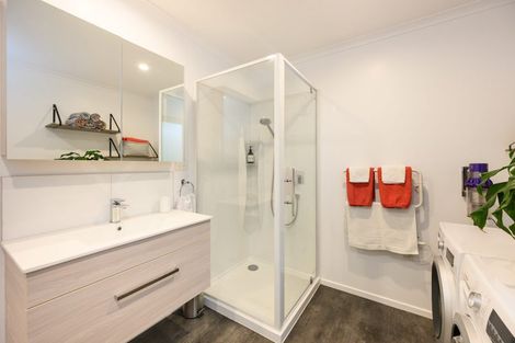 Photo of property in 8 Waterloo Crescent, Hokowhitu, Palmerston North, 4410