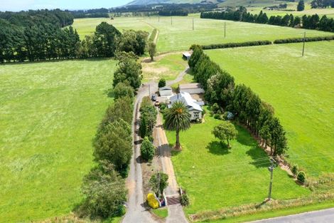 Photo of property in 633 Kiritaki Road, Dannevirke, 4972