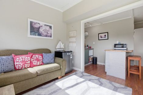 Photo of property in 49 Ngakoti Street, Urenui, 4375