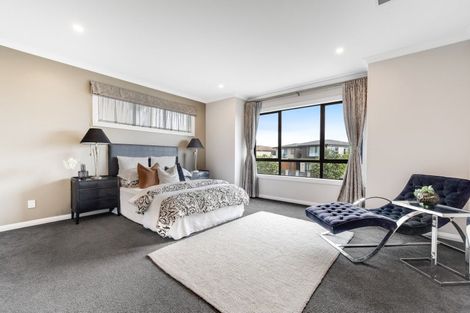 Photo of property in 45 Armstrong Farm Drive, East Tamaki Heights, Auckland, 2016