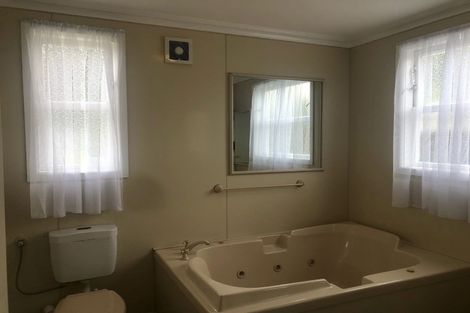 Photo of property in 65 Mako Mako Road, Levin, 5510