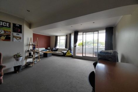 Photo of property in Construction House, 53/80u Kent Terrace, Mount Victoria, Wellington, 6011