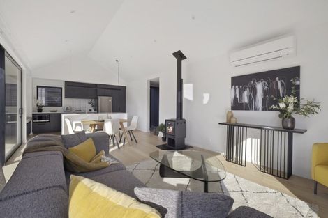 Photo of property in 4 Kotuku Lane, Jacks Point, Queenstown, 9371