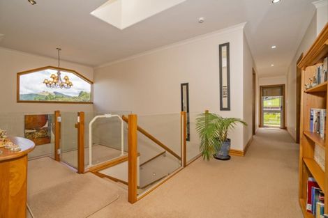 Photo of property in 52 Tarapatiki Drive, Whitianga, 3510