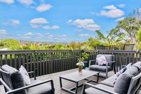 Photo of property in 2/82a Coronation Road, Hillcrest, Auckland, 0627