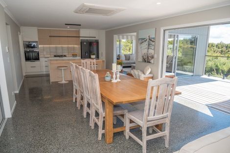 Photo of property in 116 Stratford Drive, Cable Bay, 0420