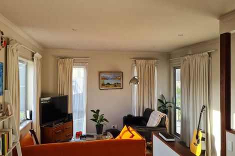 Photo of property in 7 Cresswell Place, Johnsonville, Wellington, 6037