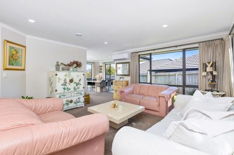 Photo of property in 72 Kittiwake Drive, Schnapper Rock, Auckland, 0632