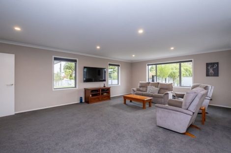 Photo of property in 8 Cordelia Street, Stratford, 4332