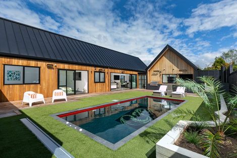 Photo of property in 31 James Paige Lane, Riverhead, 0793