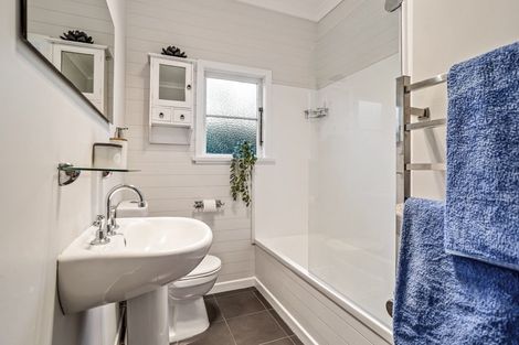 Photo of property in 15 Edward Street, Riverhead, 0820