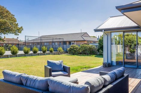 Photo of property in 54 Steadman Road, Broomfield, Christchurch, 8042