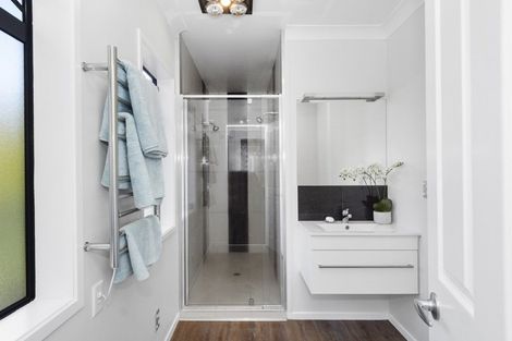 Photo of property in 14 Guildford Place, Bethlehem, Tauranga, 3110