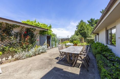 Photo of property in 15 Maharakeke Road, Waipukurau, 4281