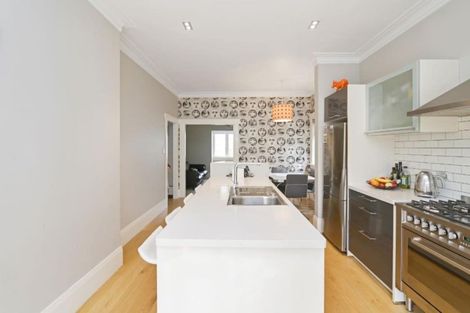 Photo of property in 21 Naylor Street, Hamilton East, Hamilton, 3216