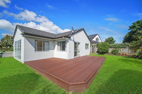 Photo of property in 2 Hillwell Drive, Henderson, Auckland, 0612