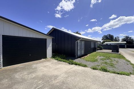 Photo of property in 61 Lipscombe Crescent, Havelock North, 4130