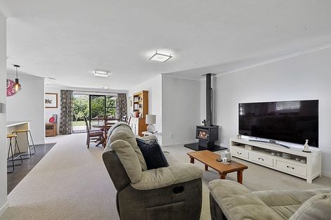 Photo of property in 4 Dunbar Place, Highlands Park, New Plymouth, 4312