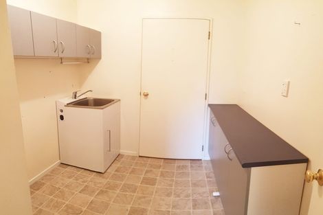 Photo of property in 150 Kaipara Road, Papakura, 2582