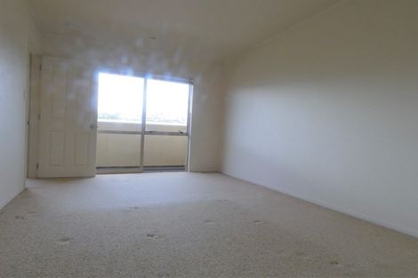 Photo of property in 27 Marinich Drive South, Ranui, Auckland, 0612